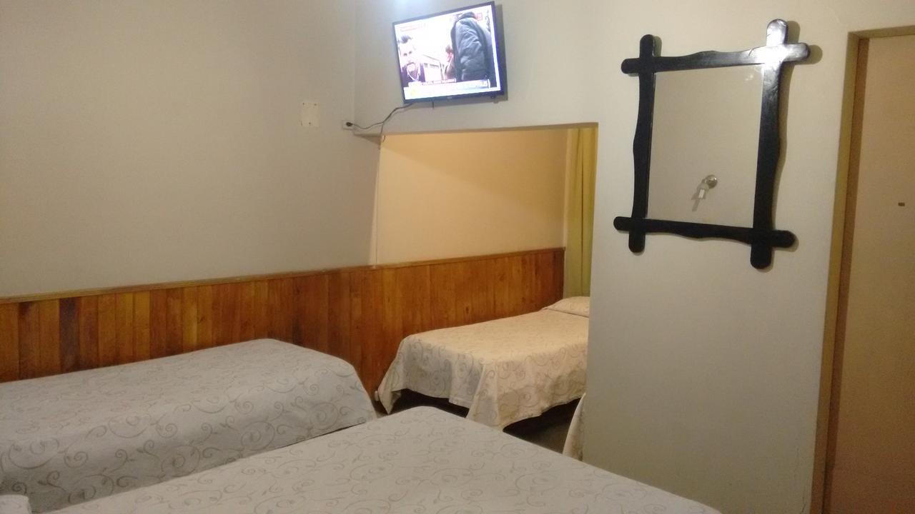 Hotel Necochea Мендоса Екстер'єр фото